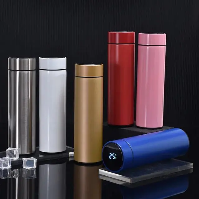 Smart vacuum insulated bottles with an LED temperature display lid. { Select your random color }